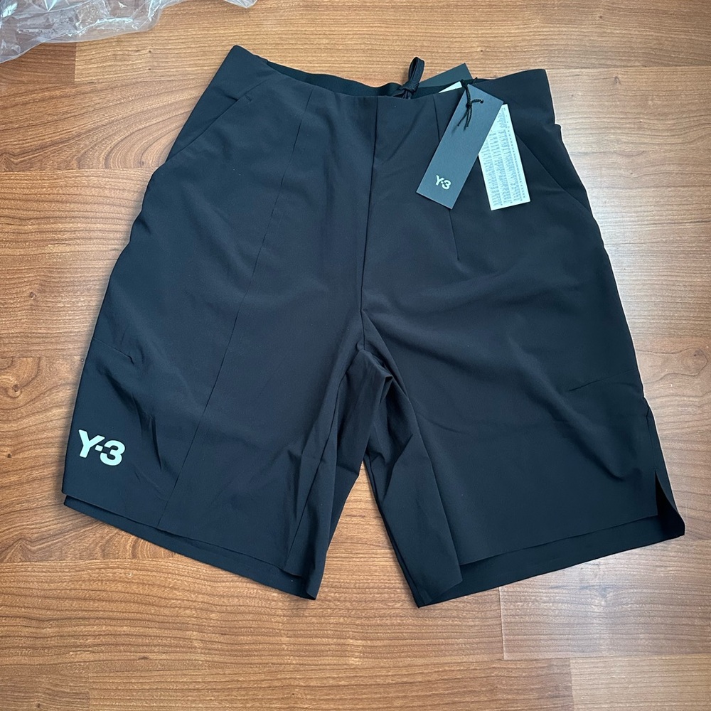 Y-3 TENNIS PRO ERGO SHORTS